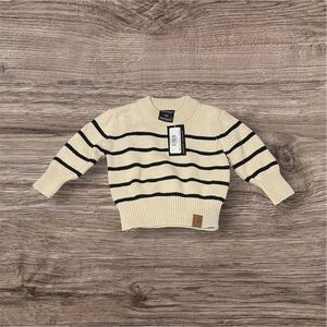 Little Bipsy
NWT
Size 3-6 months 

Cream and Black Striped Sweater